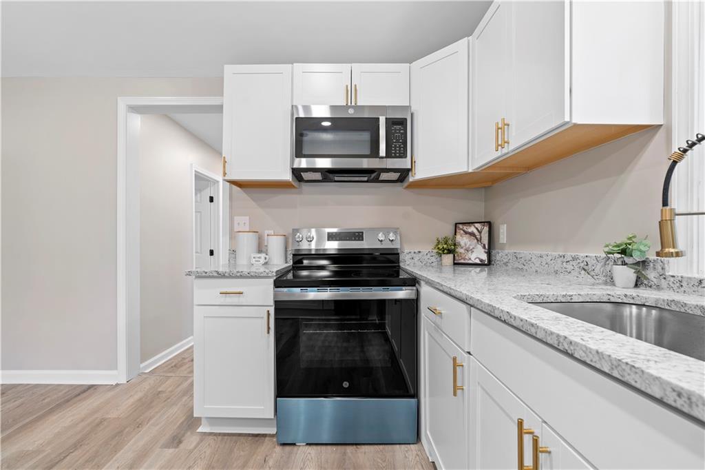 118 Perry Street Property Photo 8