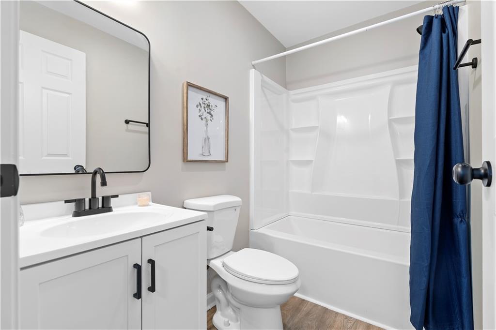 118 Perry Street Property Photo 13