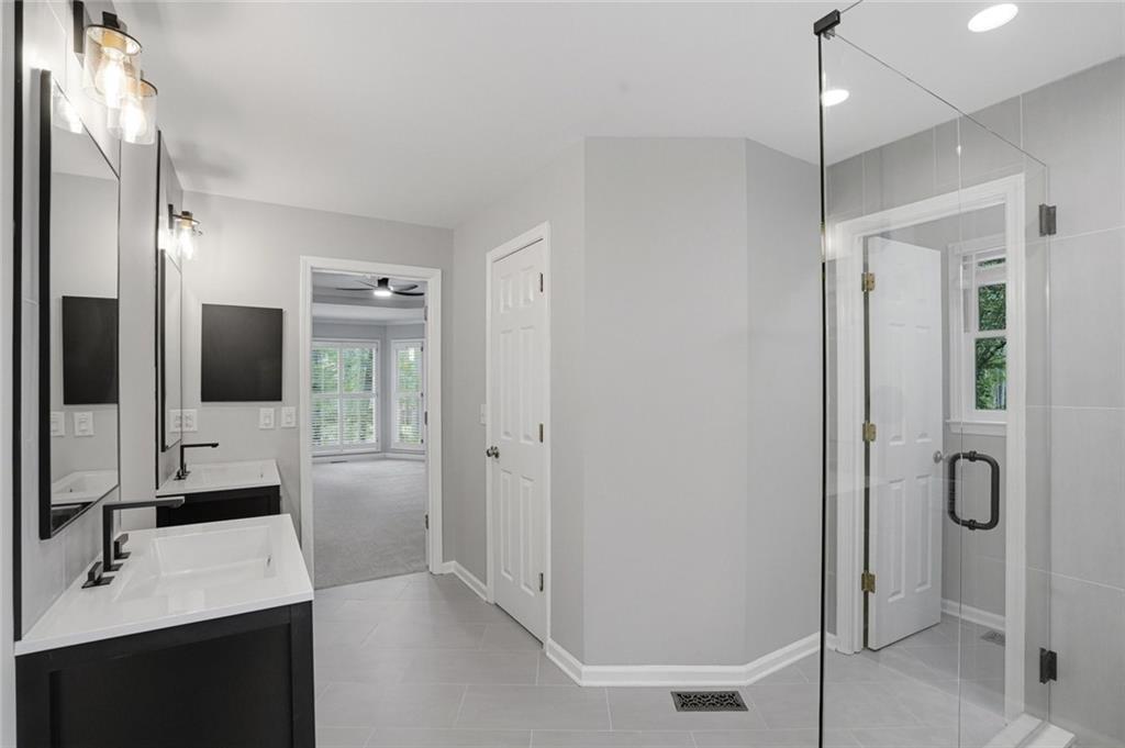 13 Bedford Ridge Property Photo 8