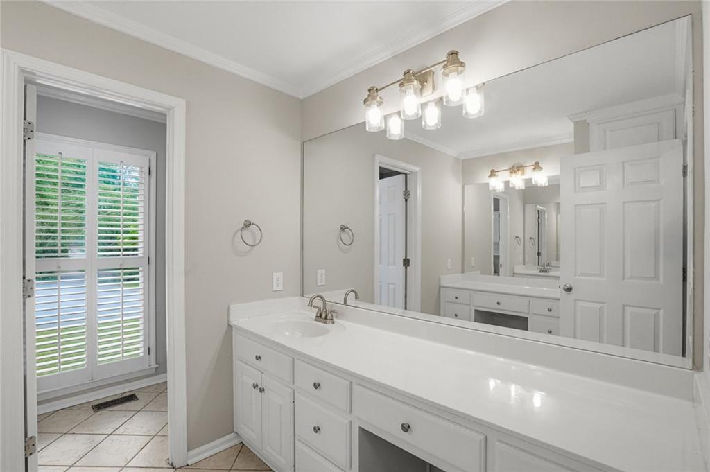 13 Bedford Ridge Property Photo 12