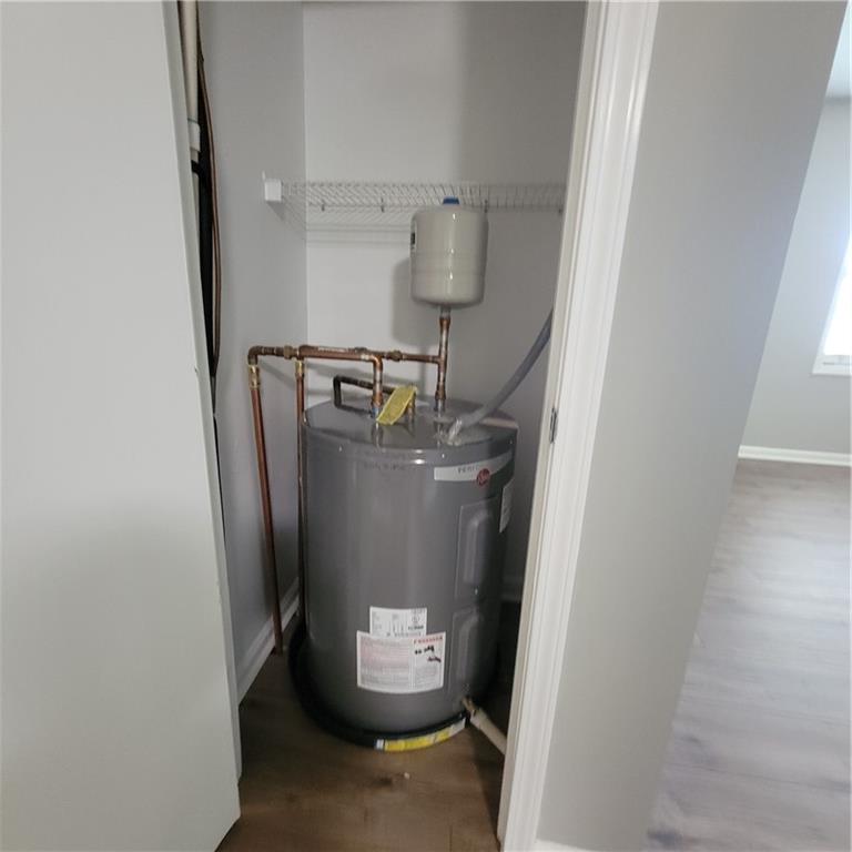 77 Pierce Road Property Photo 15