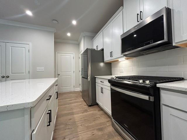 63 Brookstone Park E Property Photo 5