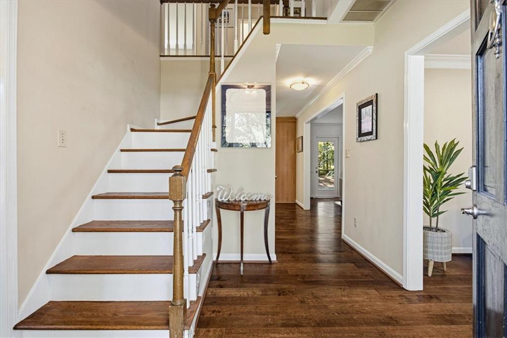 7845991 Property Photo 4