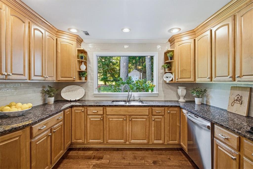 7845991 Property Photo 15