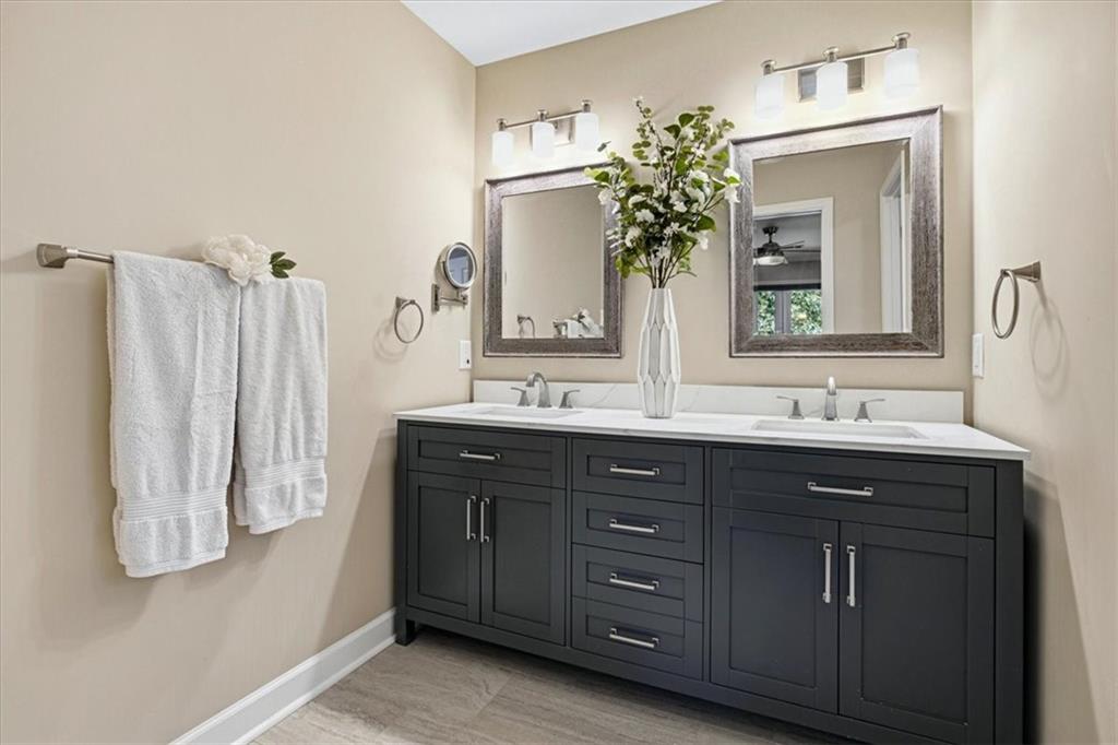 7845991 Property Photo 29