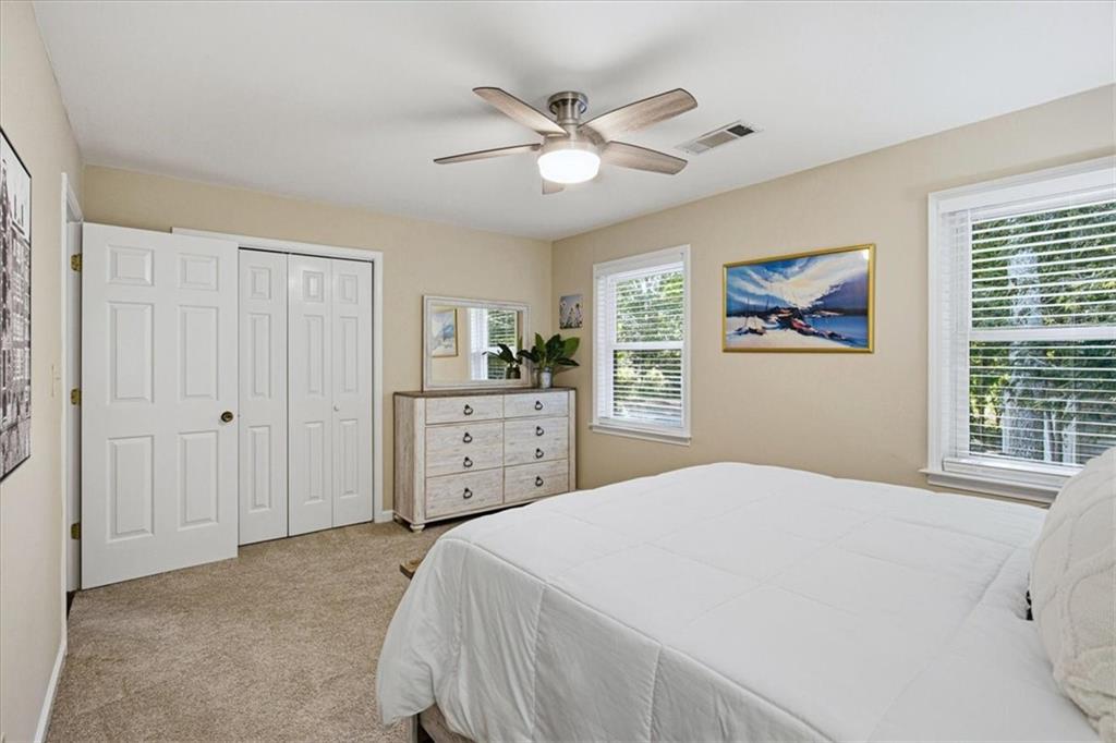 7845991 Property Photo 33