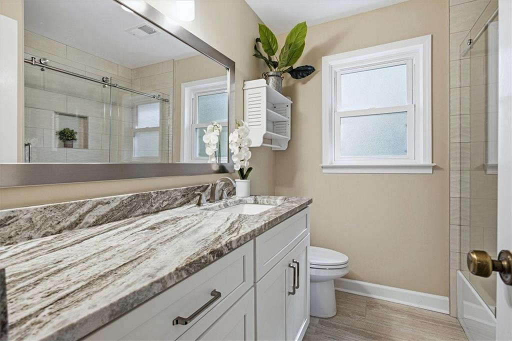 7845991 Property Photo 35