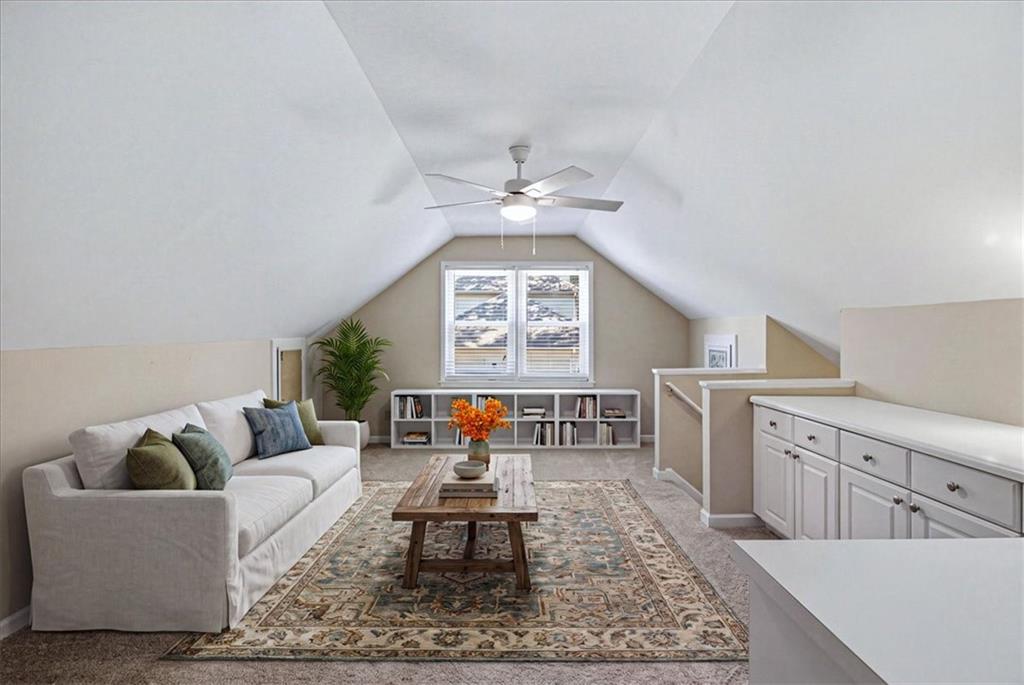 7845991 Property Photo 37
