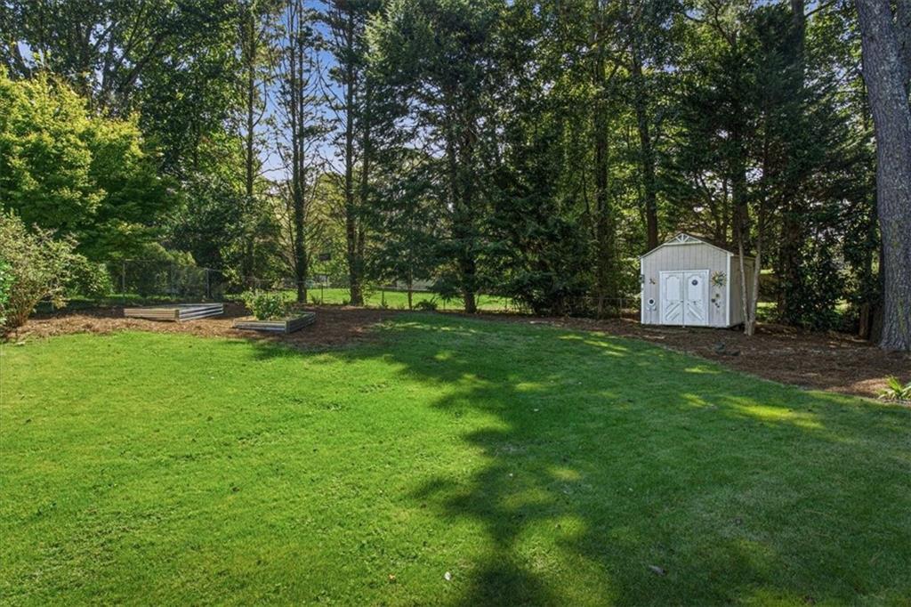 7845991 Property Photo 44