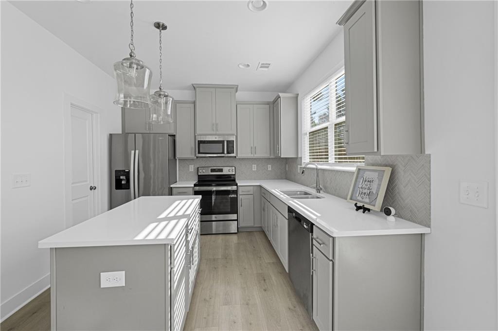 7753 Lance Road Property Photo 8