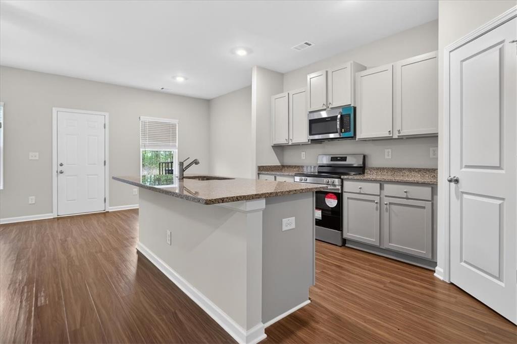 103 Brexley Drive Property Photo 6