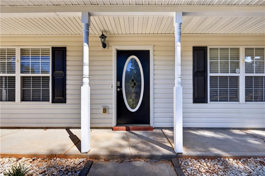 316 Cobb Court Property Photo 5