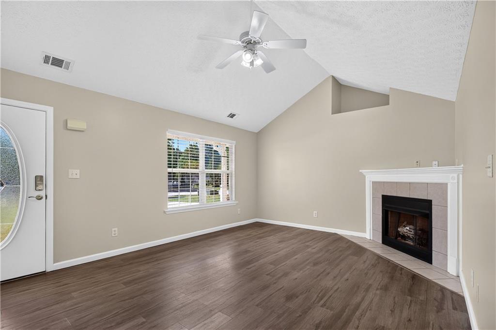 316 Cobb Court Property Photo 8