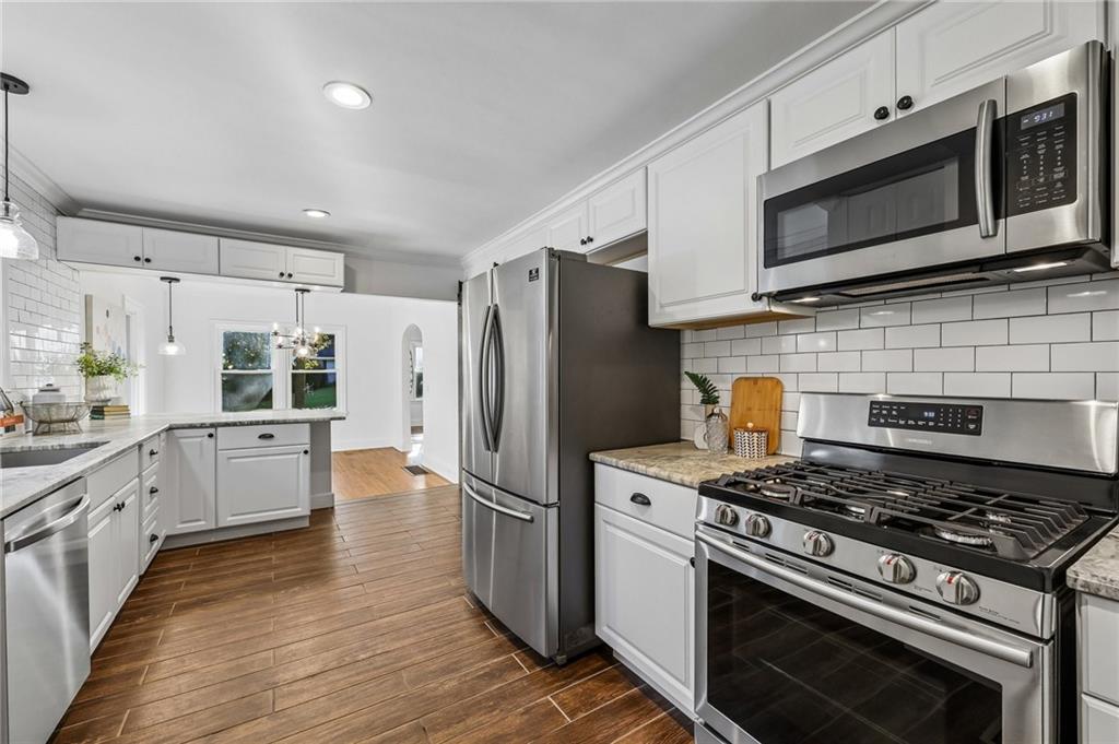 1173 Forrest Boulevard Property Photo 11