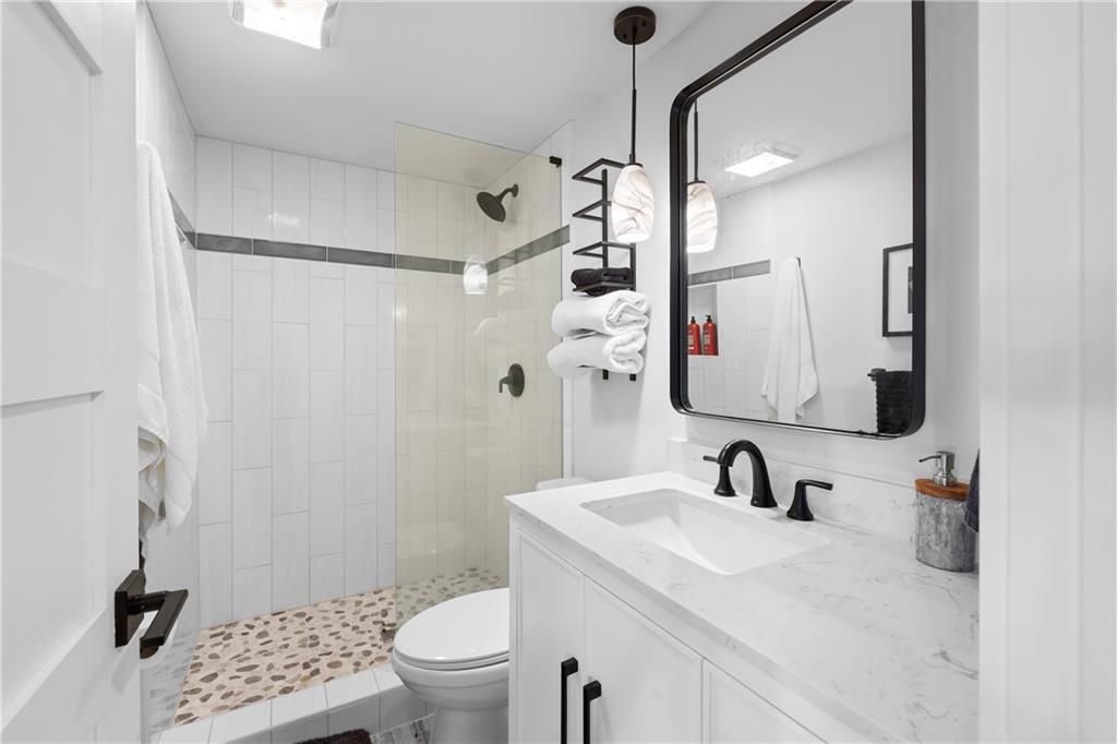 7846234 Property Photo 85
