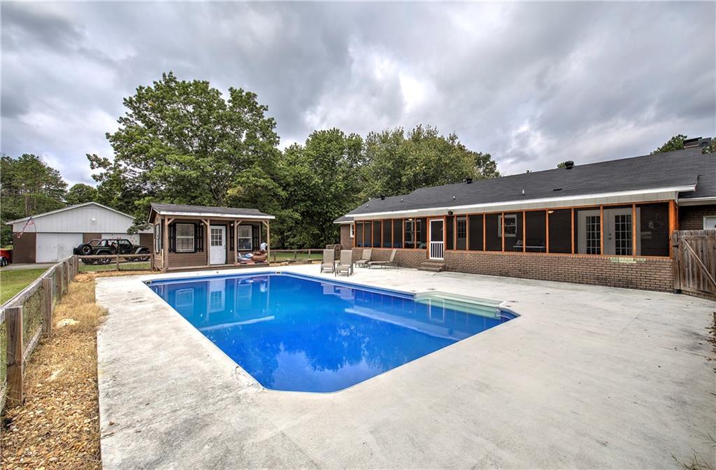 1328 Abrams Road Property Photo 1