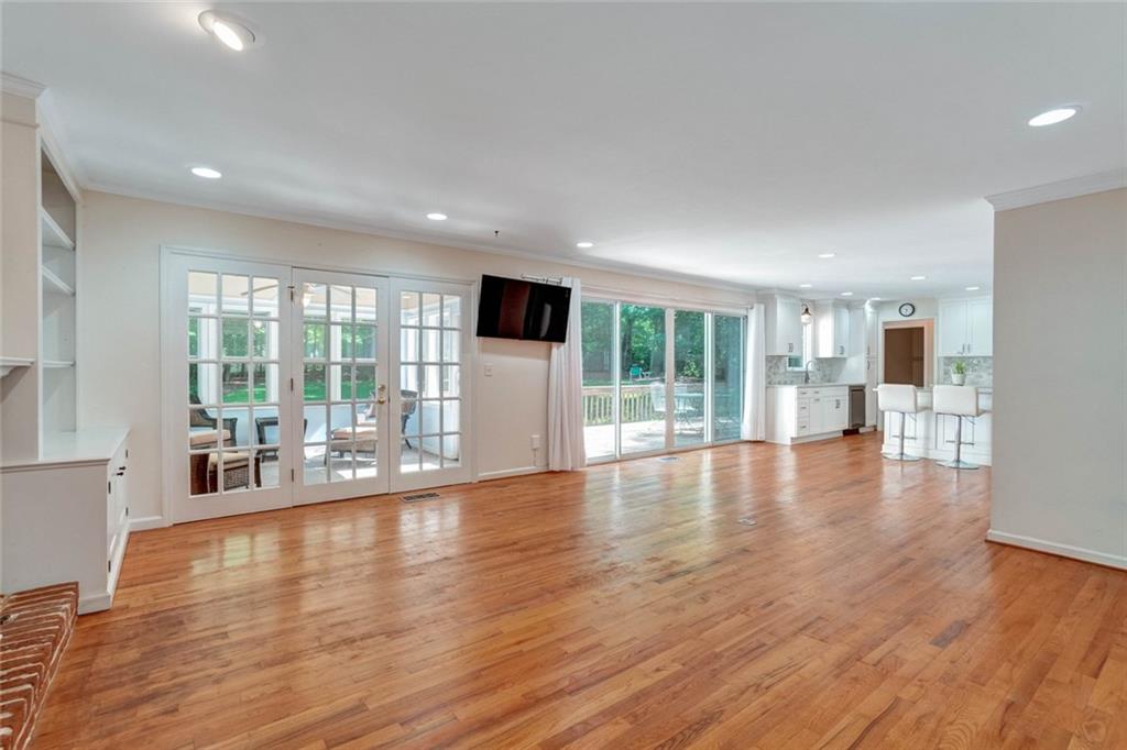 295 Oakmere Road Property Photo 17