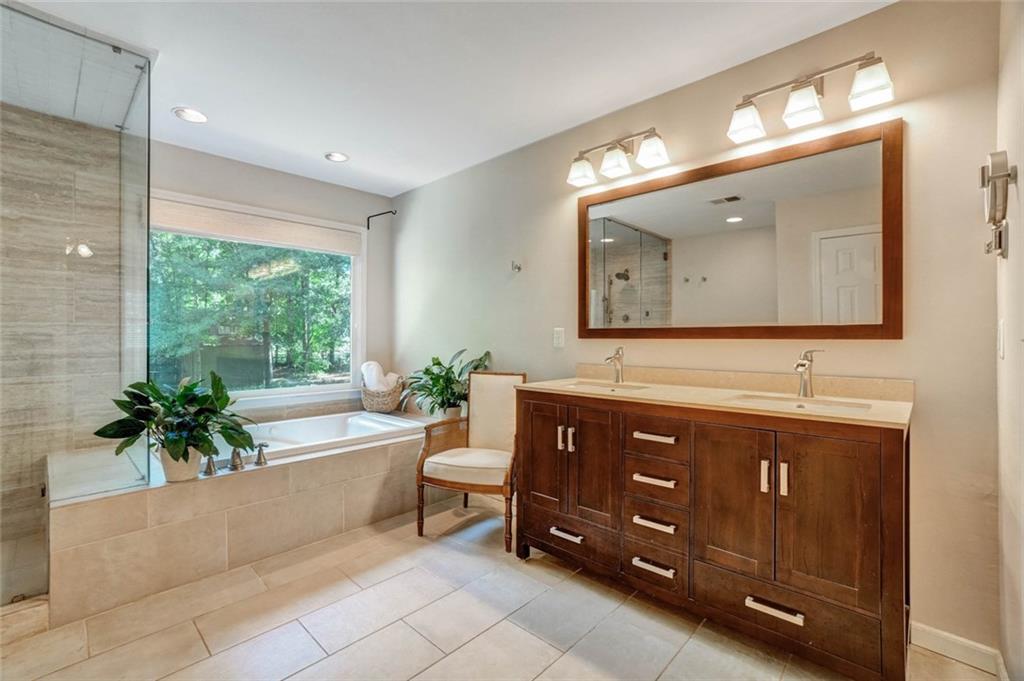 295 Oakmere Road Property Photo 24