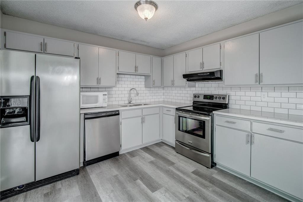 4084 Hidden Hollow Drive Unit B Property Photo 5