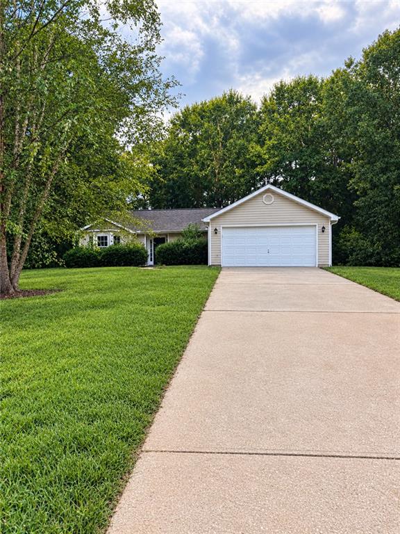 117 Kimbell Farm Drive Property Photo 1