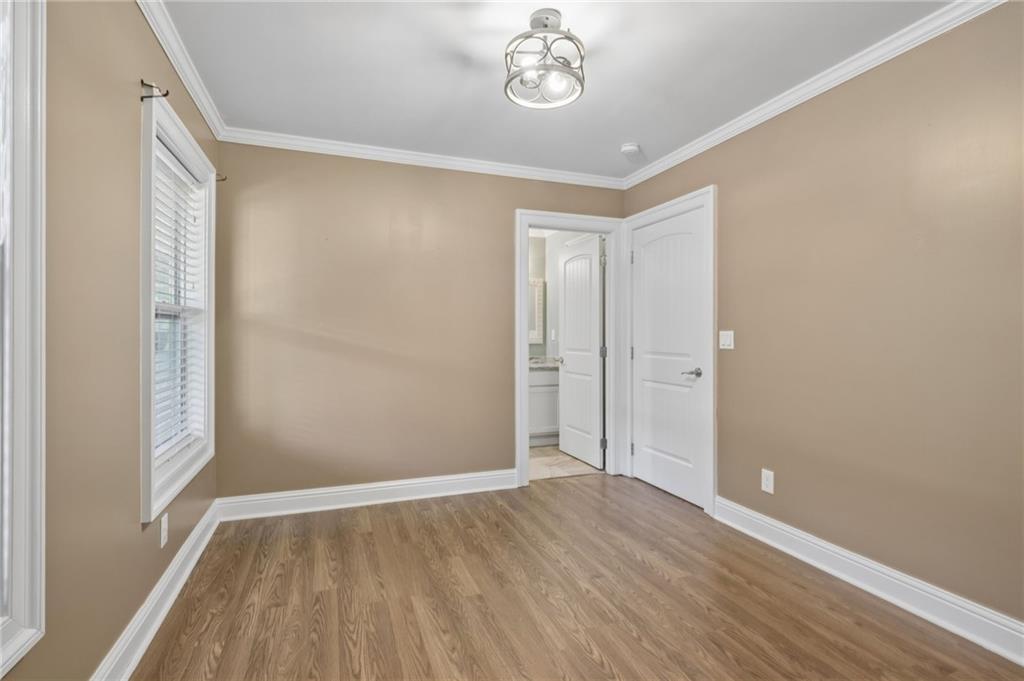 112 E Stephens Street Property Photo 37