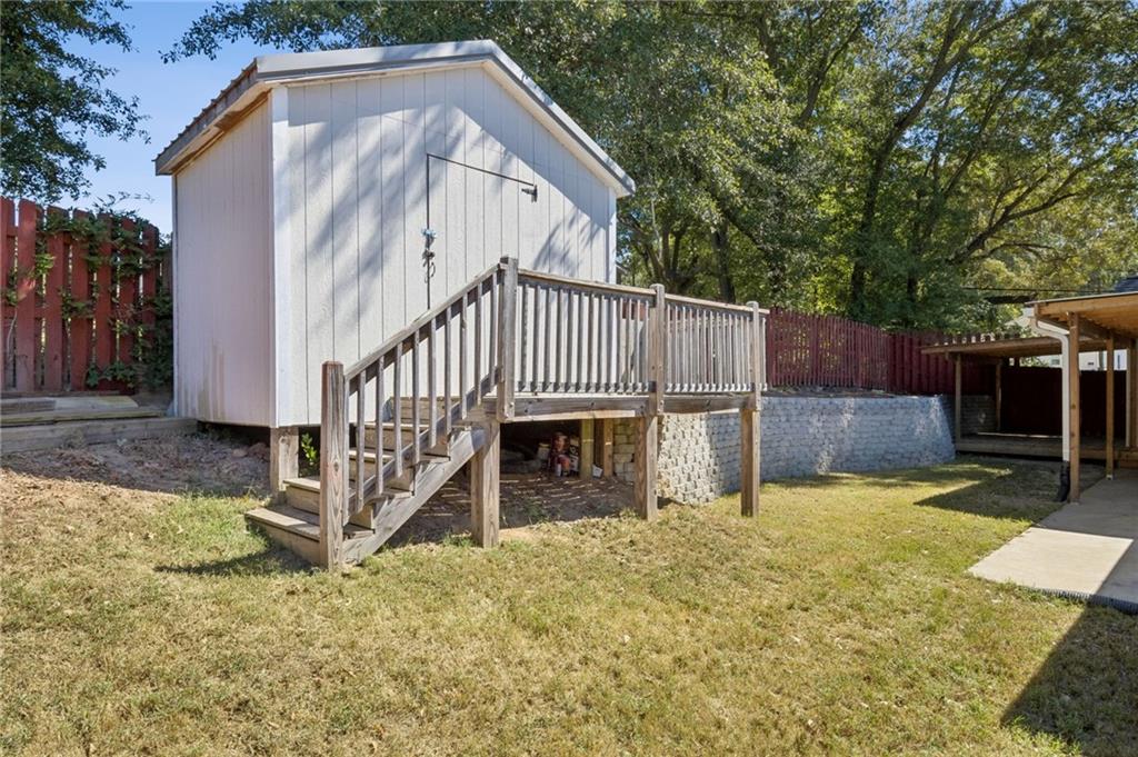 112 E Stephens Street Property Photo 48