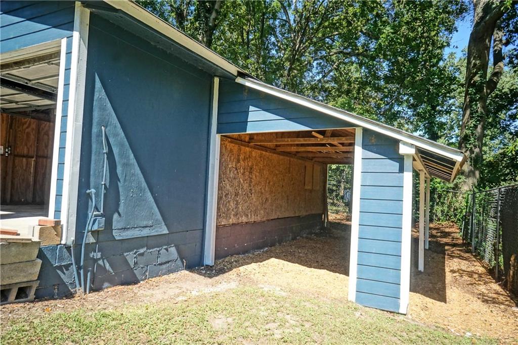 414 Gresham Property Photo 10