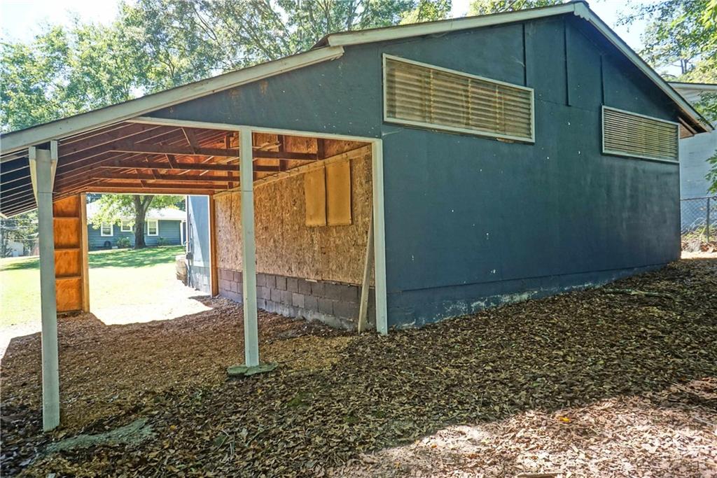 414 Gresham Property Photo 11