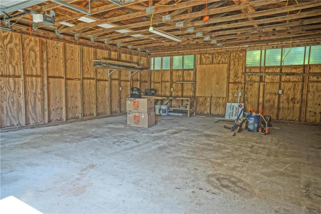 414 Gresham Property Photo 12