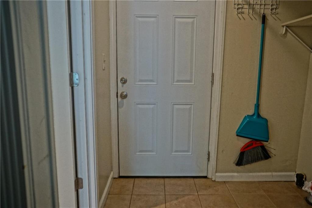 414 Gresham Property Photo 24