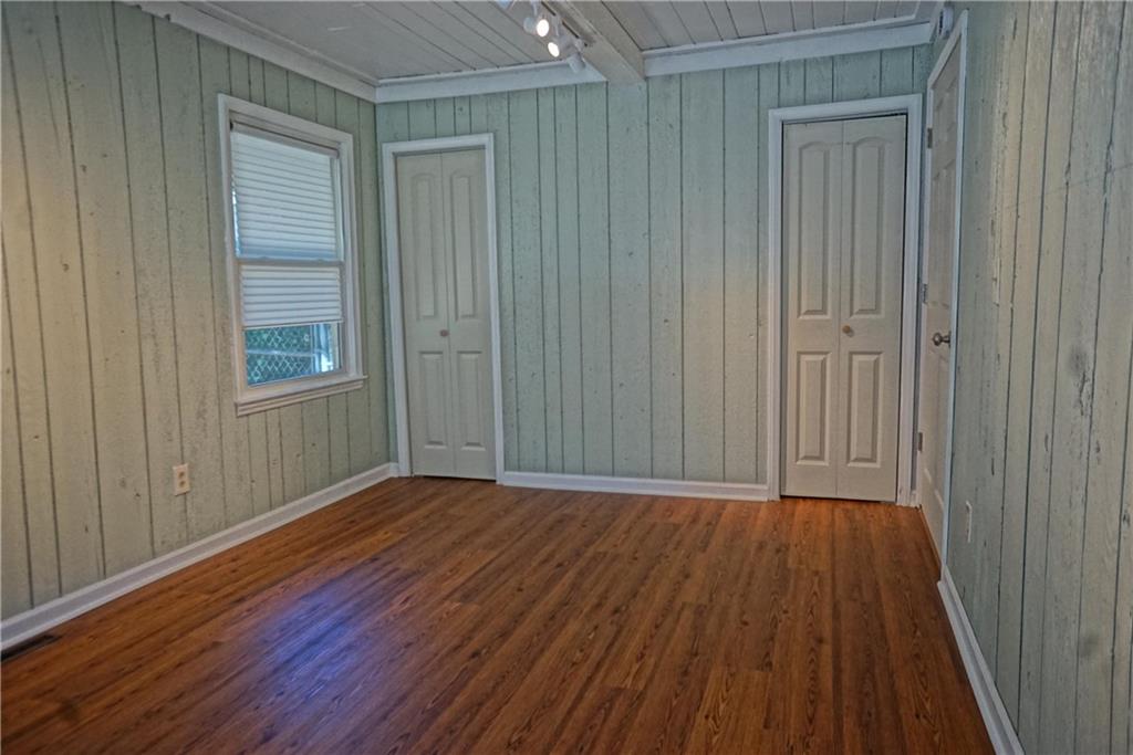 414 Gresham Property Photo 27
