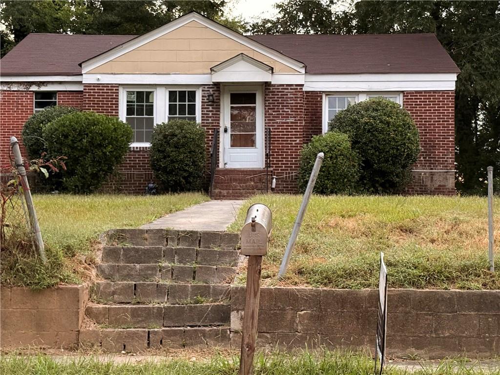 212 Grady Avenue Ne Property Photo 1