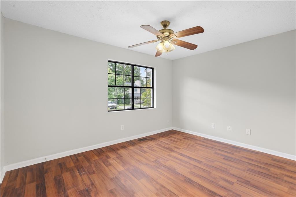 6977 Flagstone Drive Property Photo 12