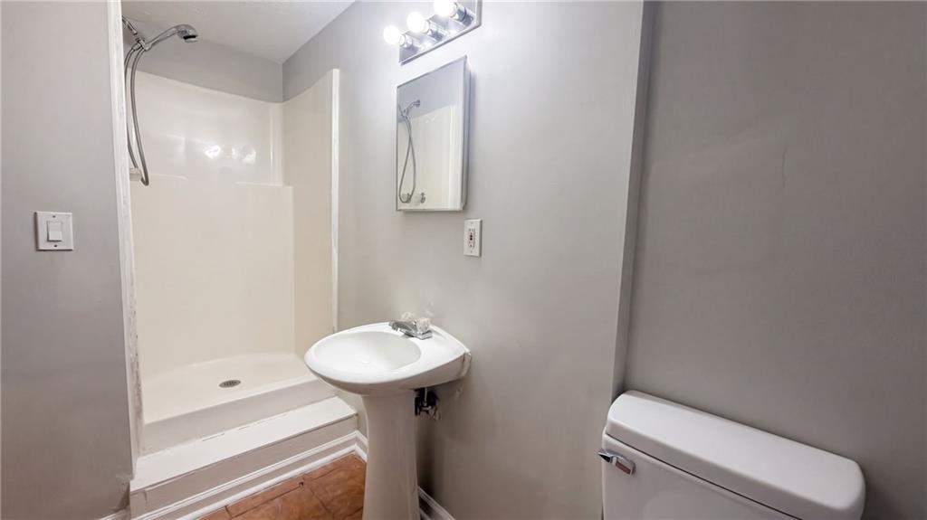 6977 Flagstone Drive Property Photo 16