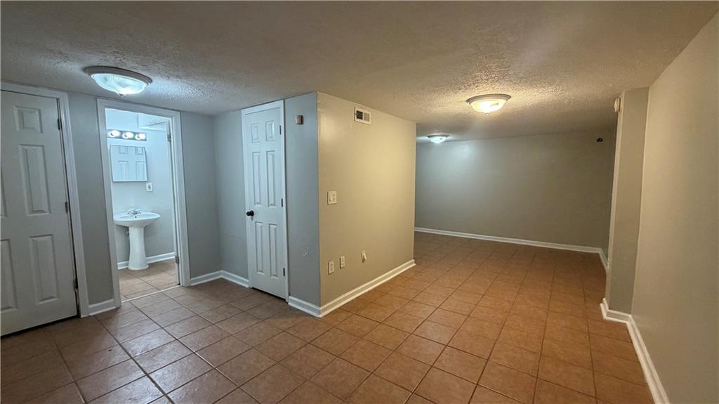 6977 Flagstone Drive Property Photo 18