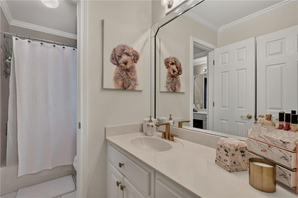 608 Eagle Creek Pointe Property Photo 29