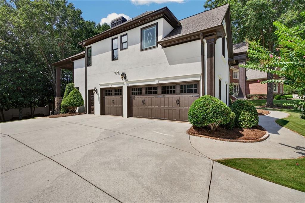 608 Eagle Creek Pointe Property Photo 50