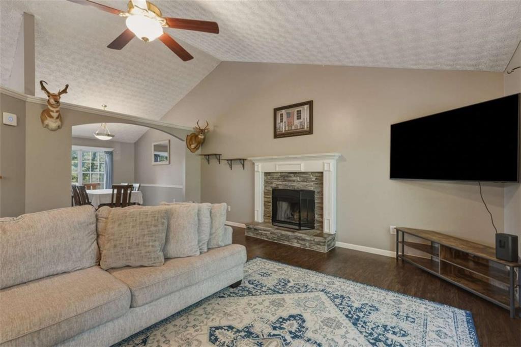 141 Riverstone Way Property Photo 3