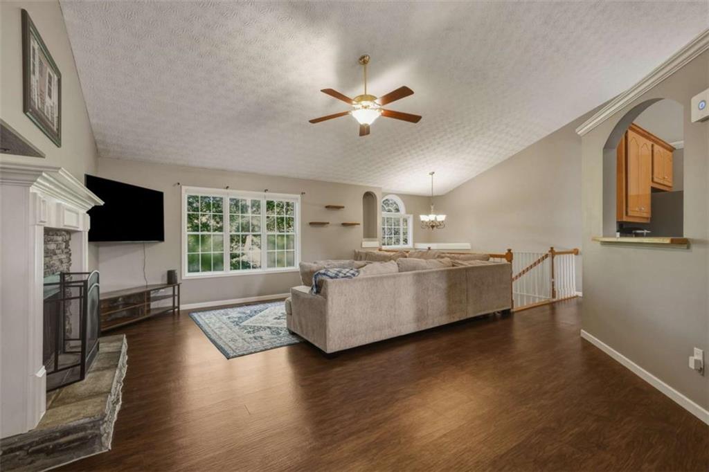 141 Riverstone Way Property Photo 4