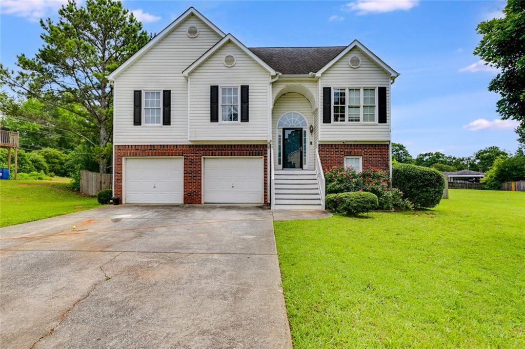 4905 Martin Farms Road Property Photo 1