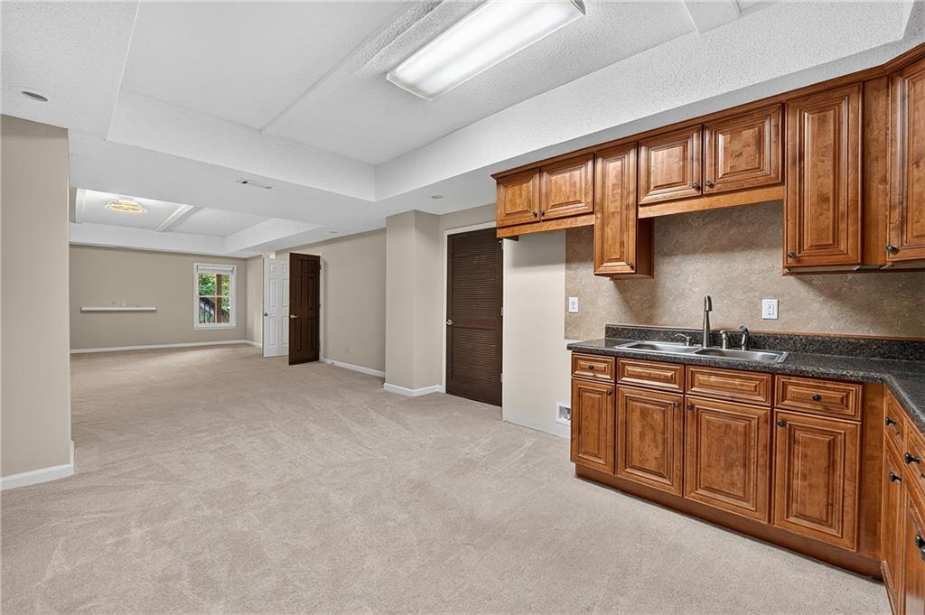 1735 Riverglen Drive Property Photo 5