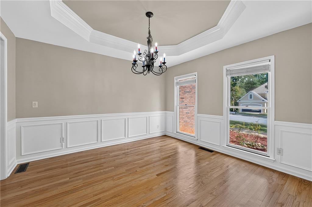 1735 Riverglen Drive Property Photo 9