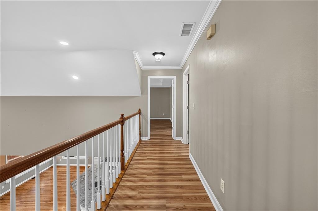 1735 Riverglen Drive Property Photo 23