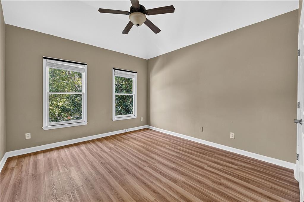 1735 Riverglen Drive Property Photo 25
