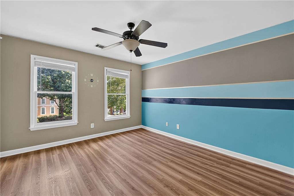 1735 Riverglen Drive Property Photo 28