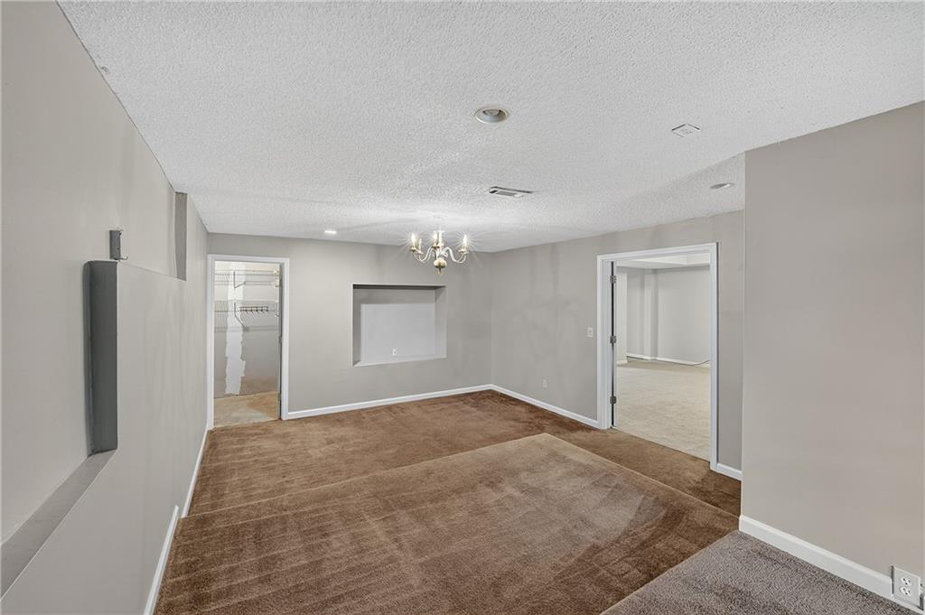 1735 Riverglen Drive Property Photo 32