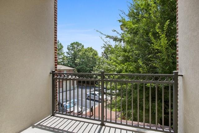 3635 E Paces Circle Ne Unit 1219 Property Photo 14