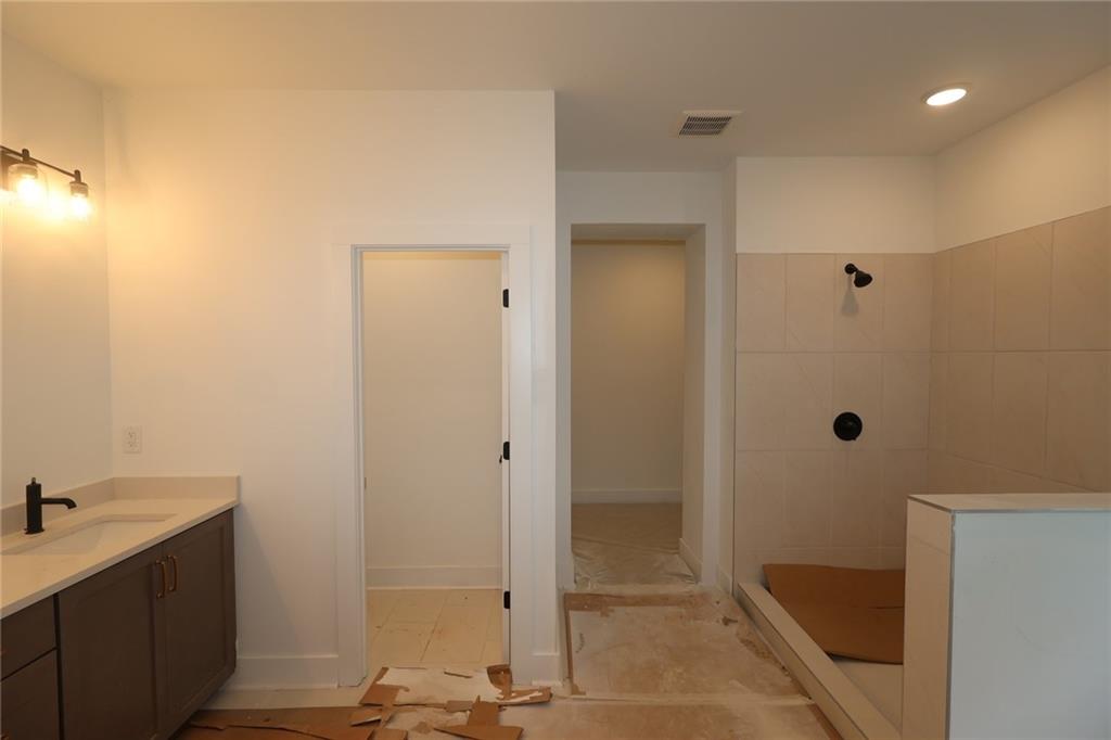 4555 Beechnut Circle Property Photo 6