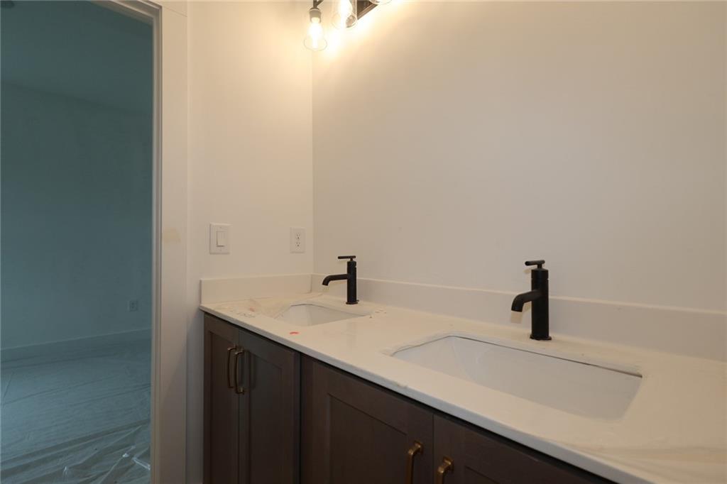 4555 Beechnut Circle Property Photo 10