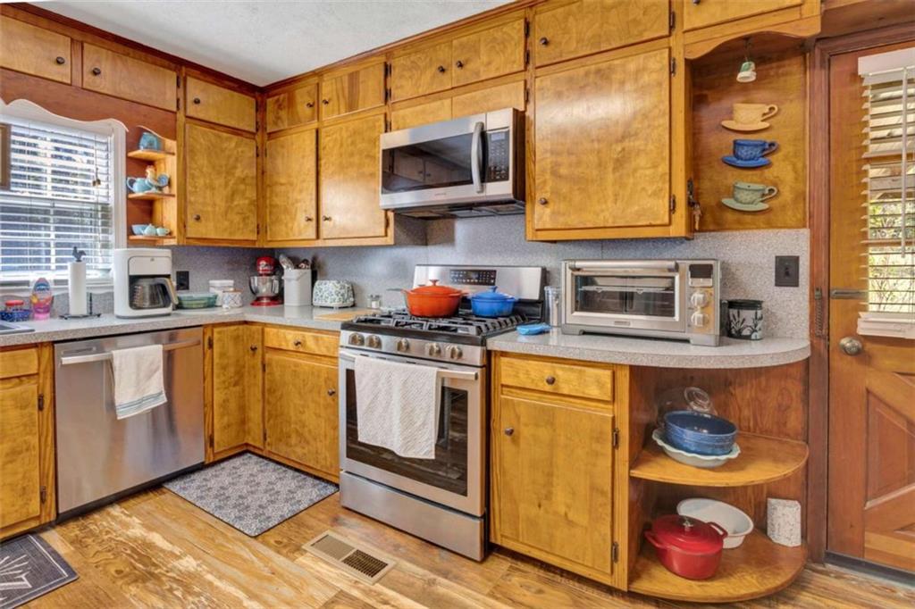 229 E Soule Street E Property Photo 12